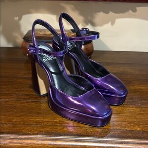 Vince Camuto Martich Purple Platform Shoes Iridescent Finish NWOT